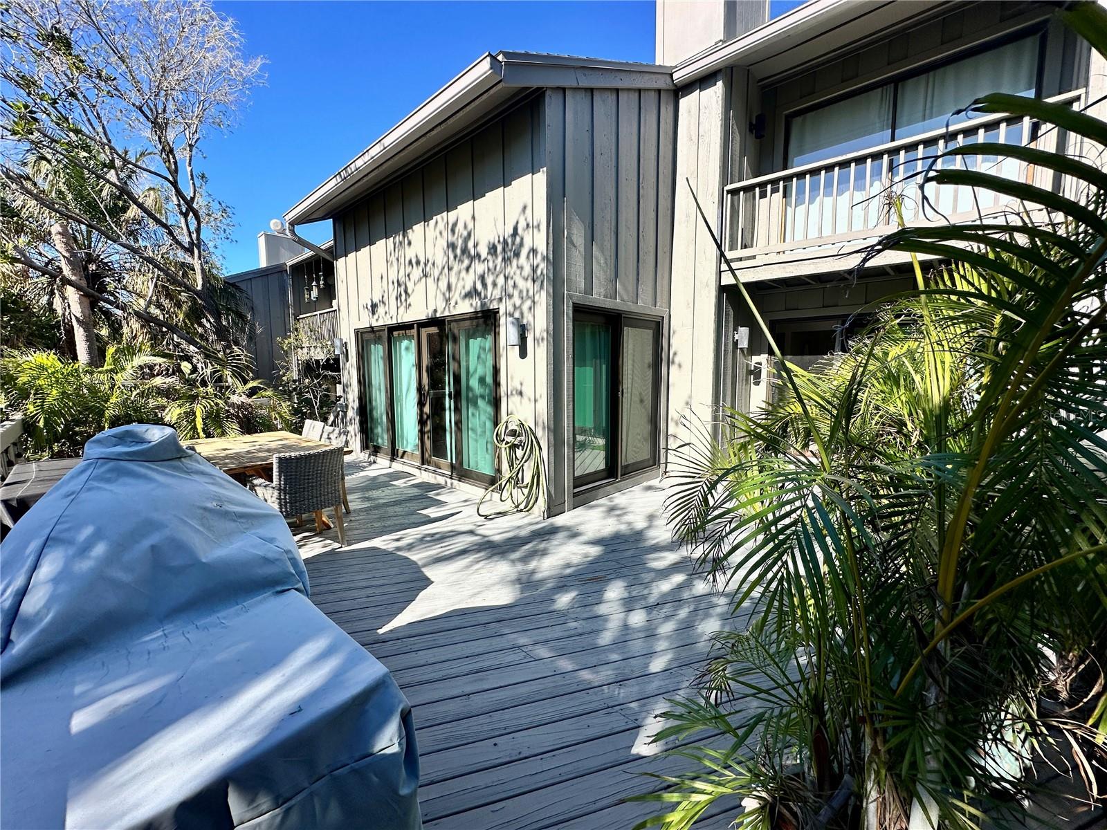 LANDINGS TREEHOUSE - Residential Lease