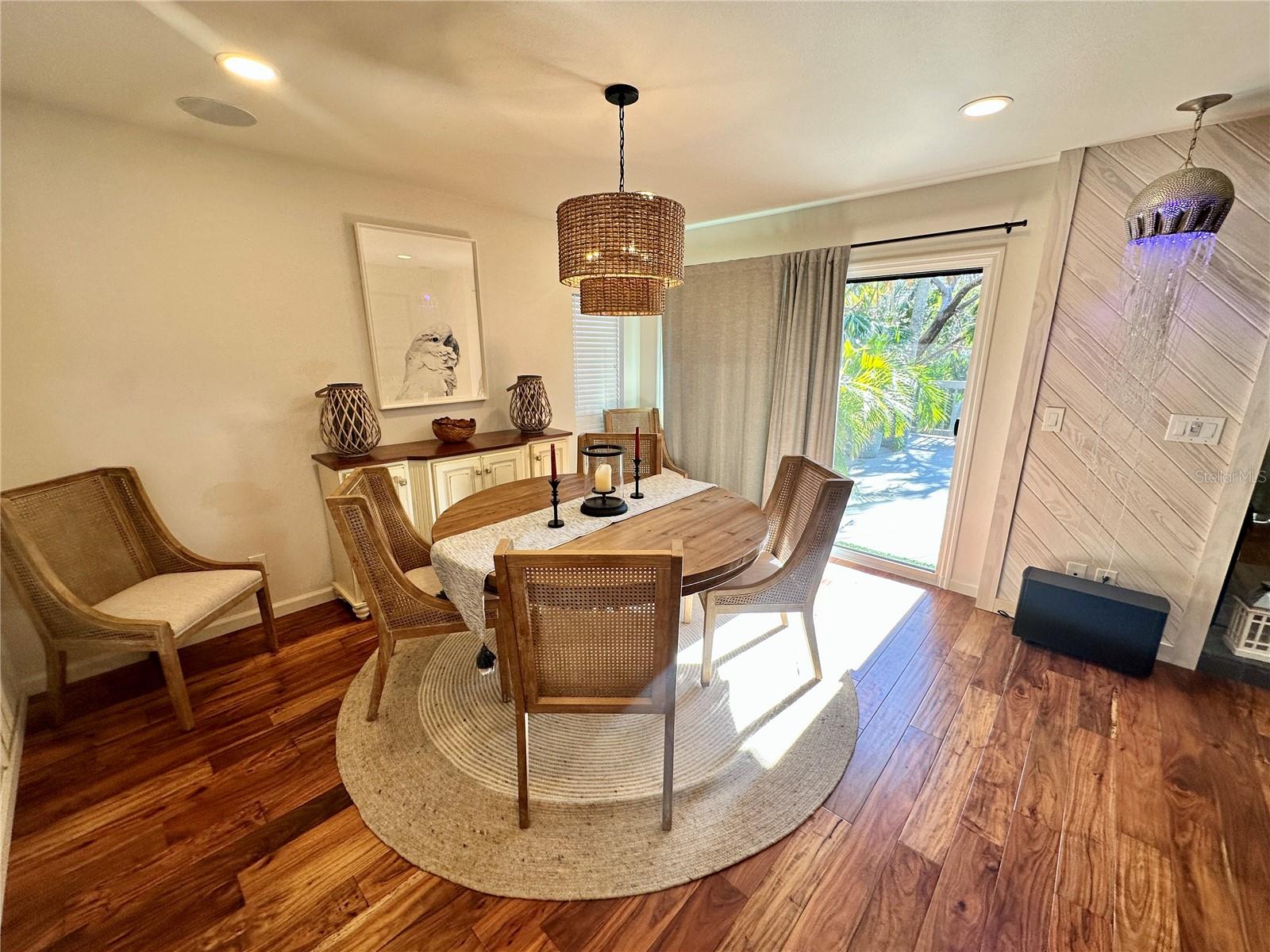 LANDINGS TREEHOUSE - Residential Lease