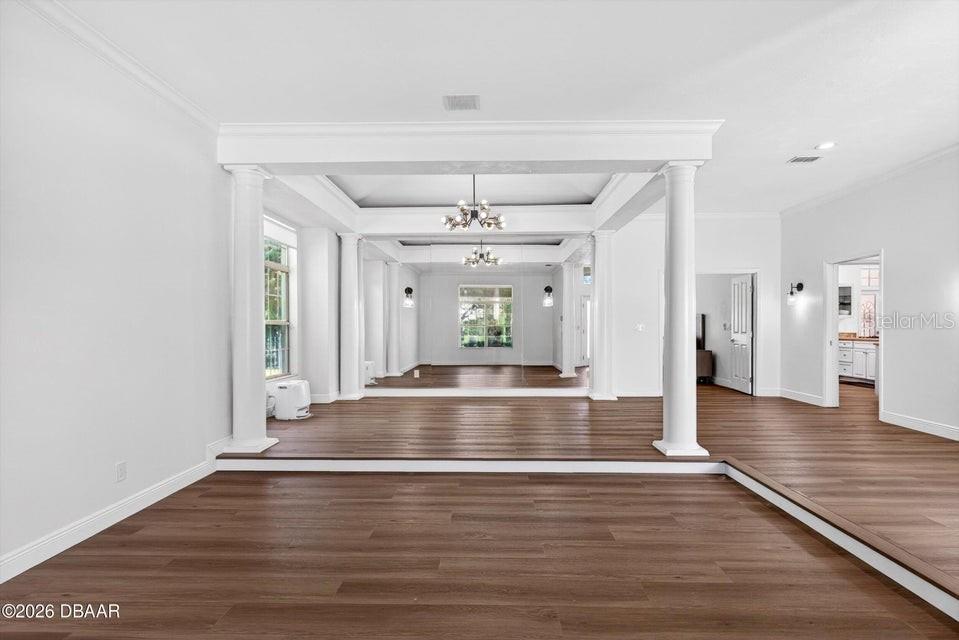 BREAKAWAY TRAILS - Residential