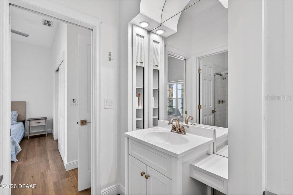 BREAKAWAY TRAILS - Residential