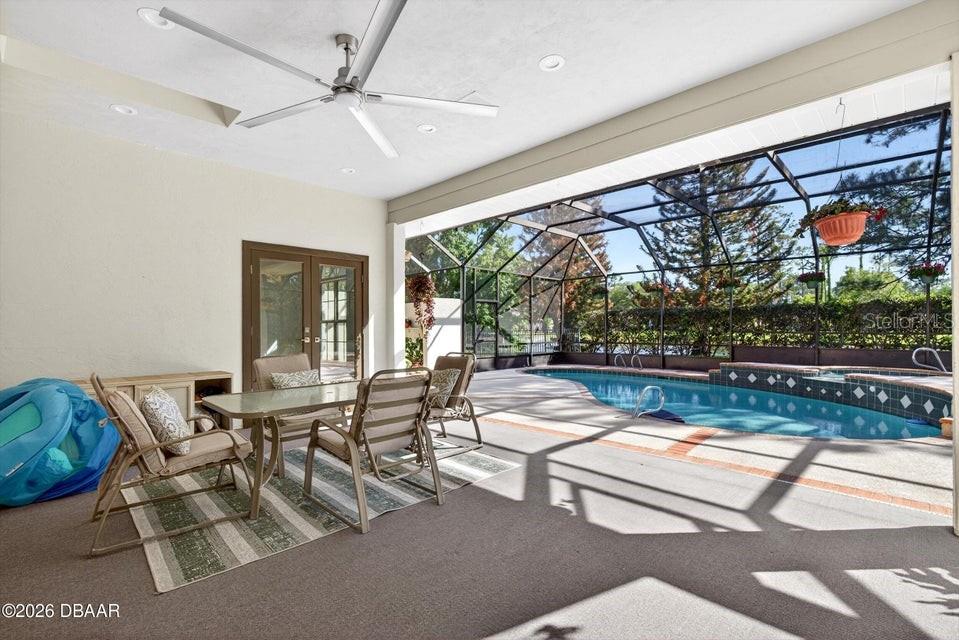 BREAKAWAY TRAILS - Residential