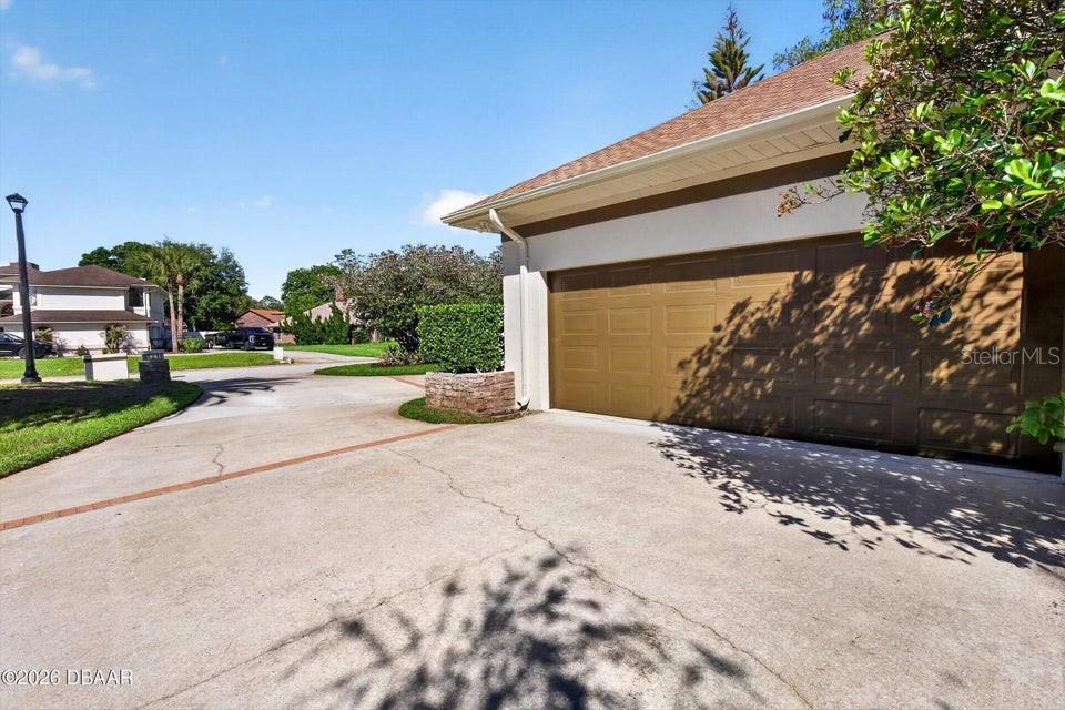 BREAKAWAY TRAILS - Residential