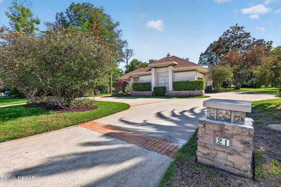 BREAKAWAY TRAILS - Residential