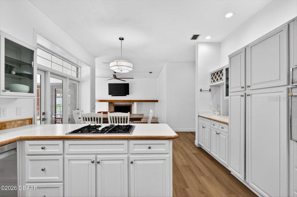 BREAKAWAY TRAILS - Residential