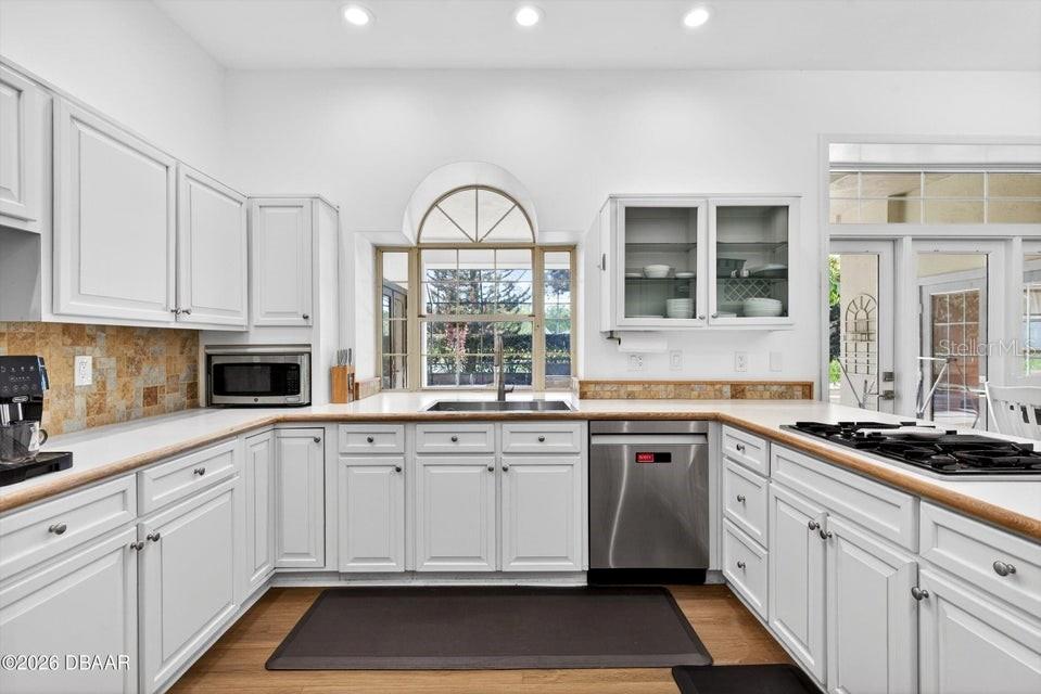 BREAKAWAY TRAILS - Residential