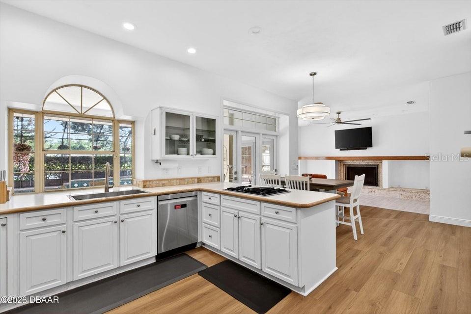 BREAKAWAY TRAILS - Residential