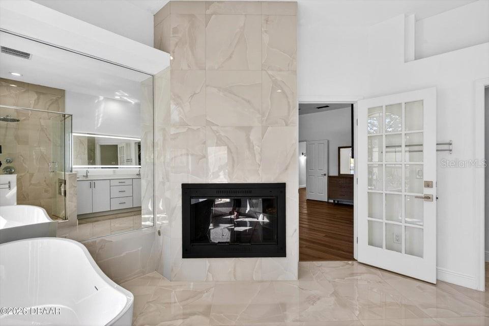 BREAKAWAY TRAILS - Residential