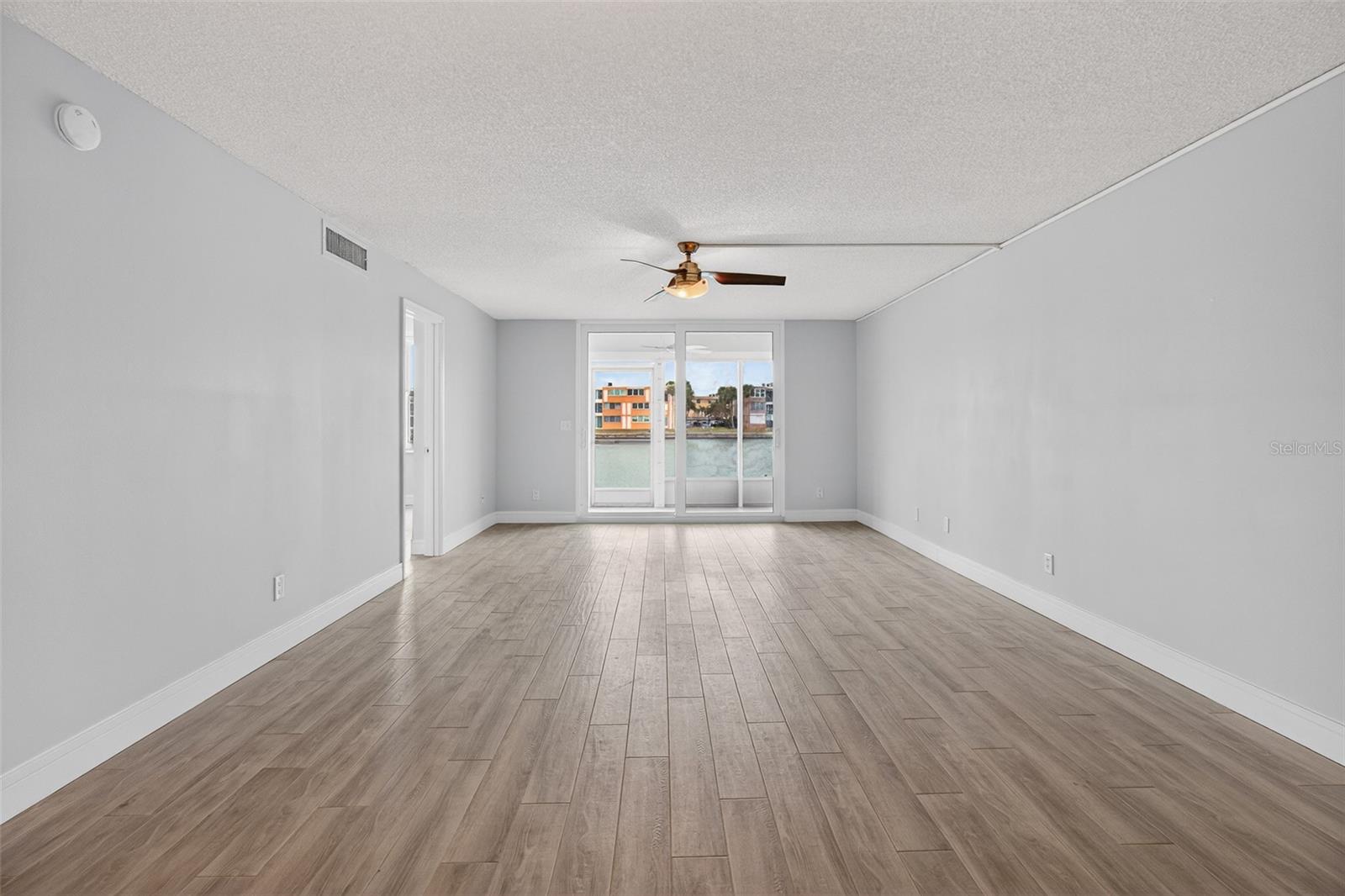 BAY ISLAND GROUP 8 - Residential