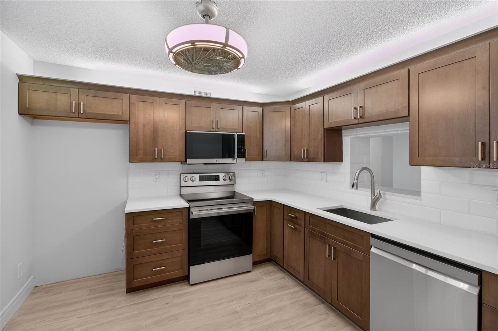 BAY ISLAND GROUP 8 - Residential