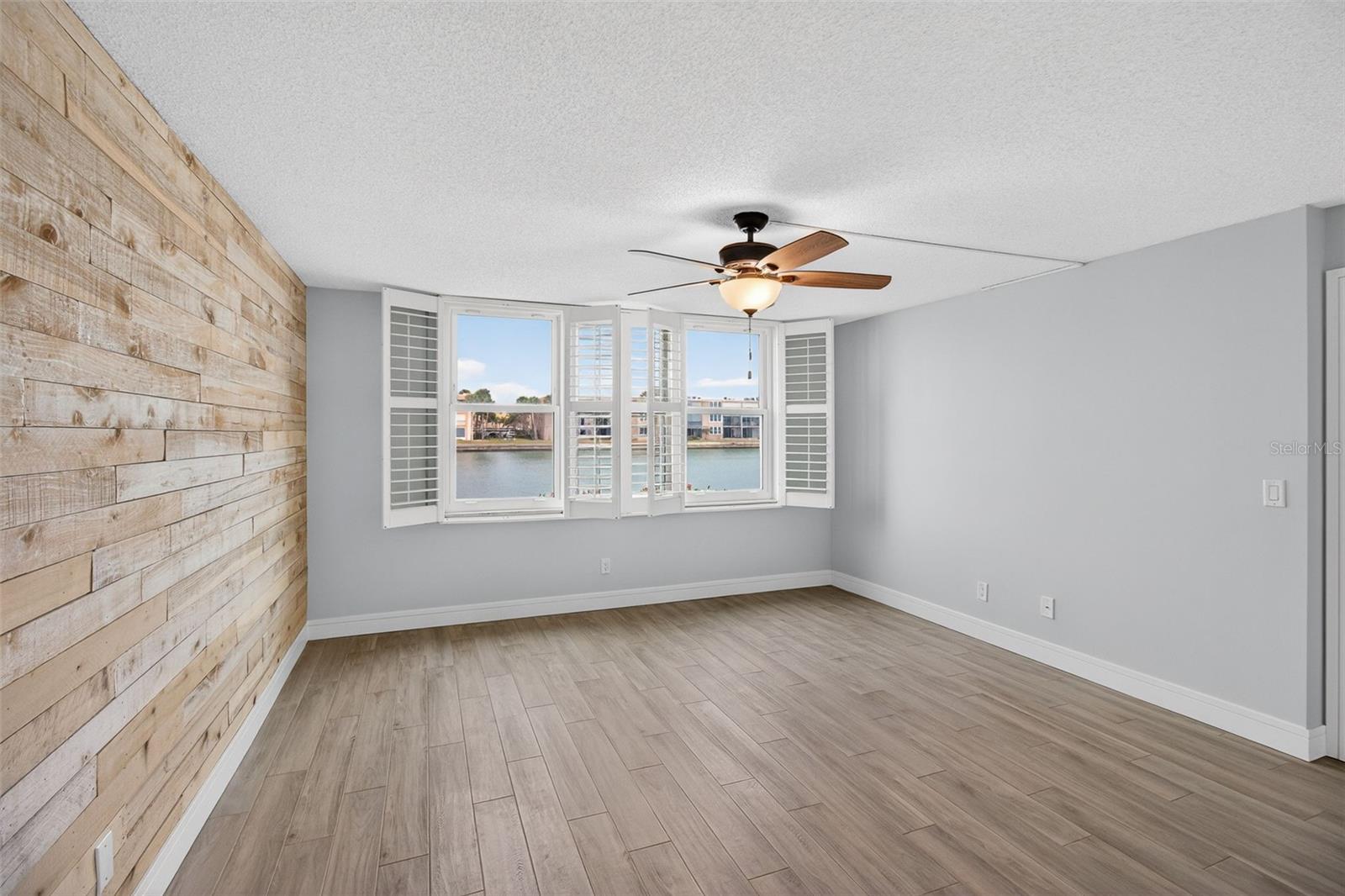 BAY ISLAND GROUP 8 - Residential