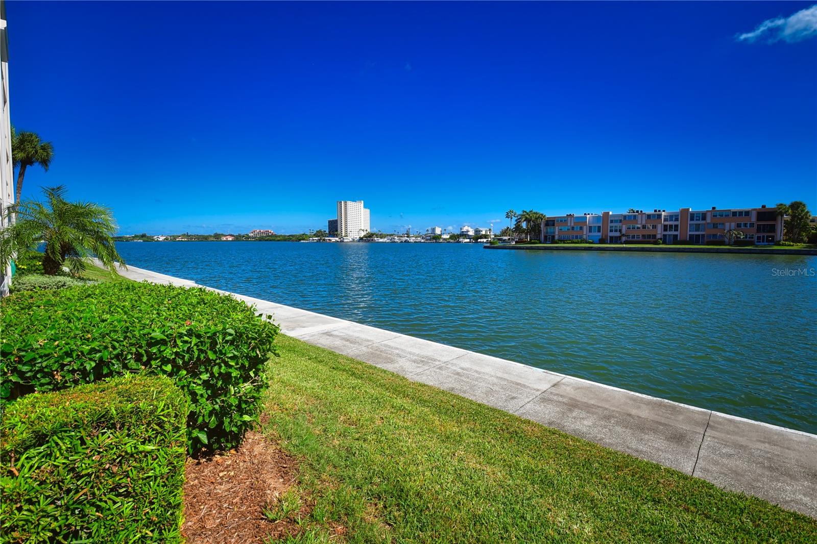 BAY ISLAND GROUP 8 - Residential