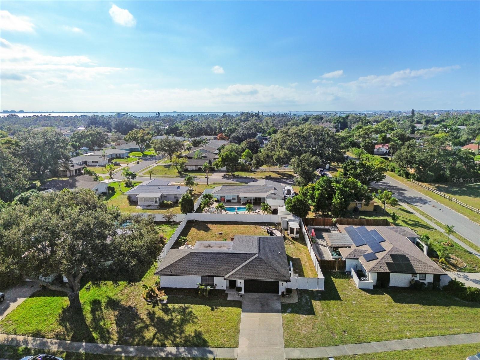 Casas a venda 4 - Jen Dantas 7304 CLARIES DRIVE