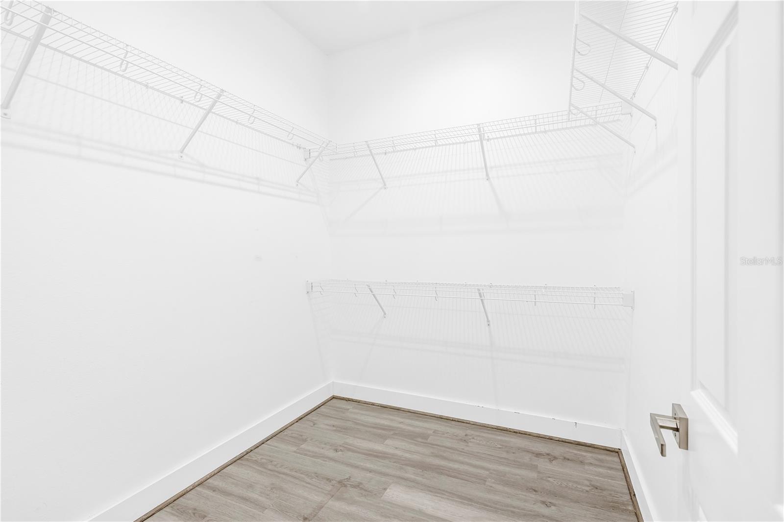 HIGHLAND GROVES - Residential