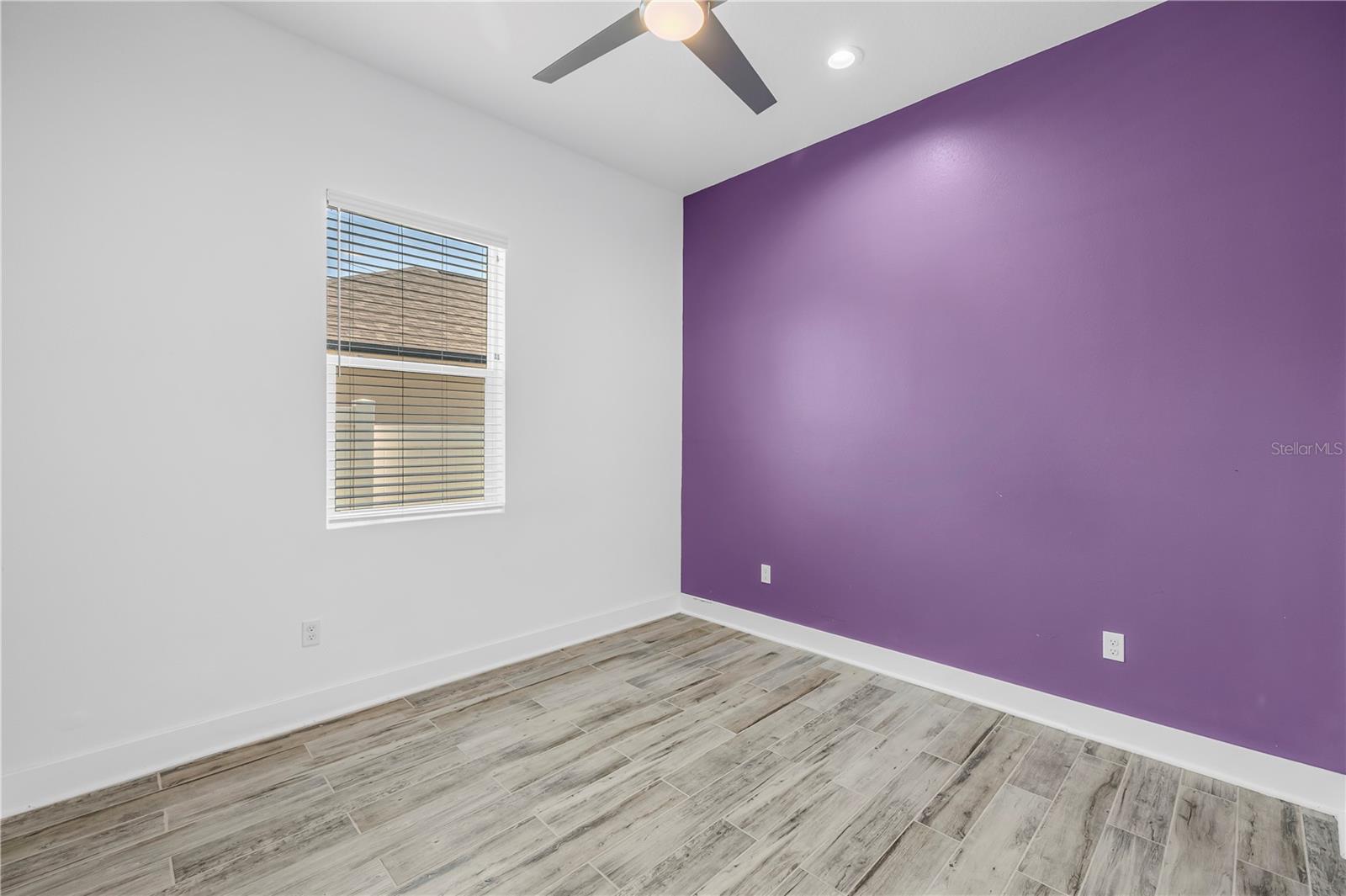 HIGHLAND GROVES - Residential