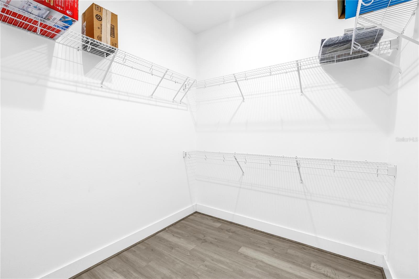 HIGHLAND GROVES - Residential