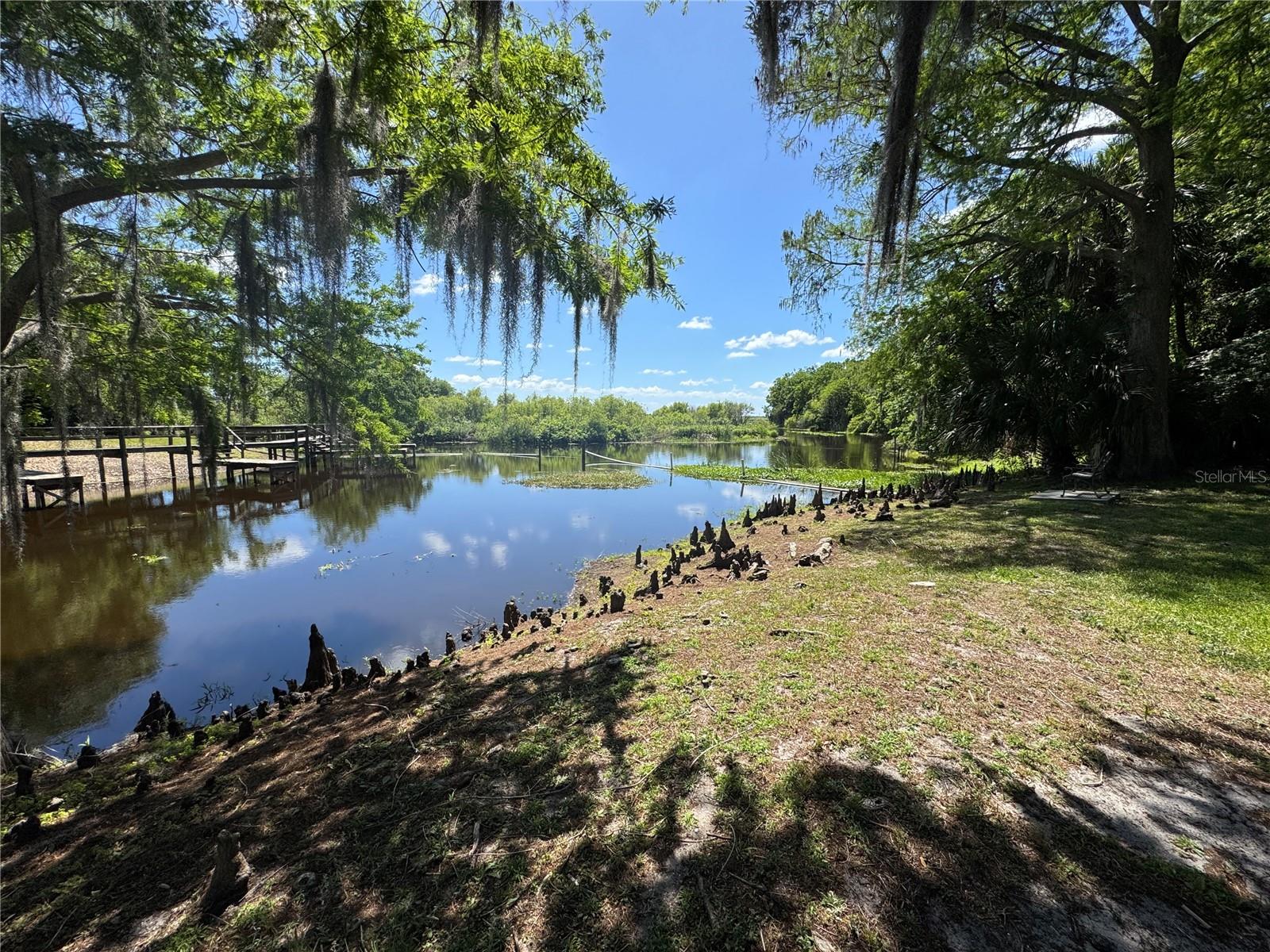 313 DIRKSEN DRIVE F7