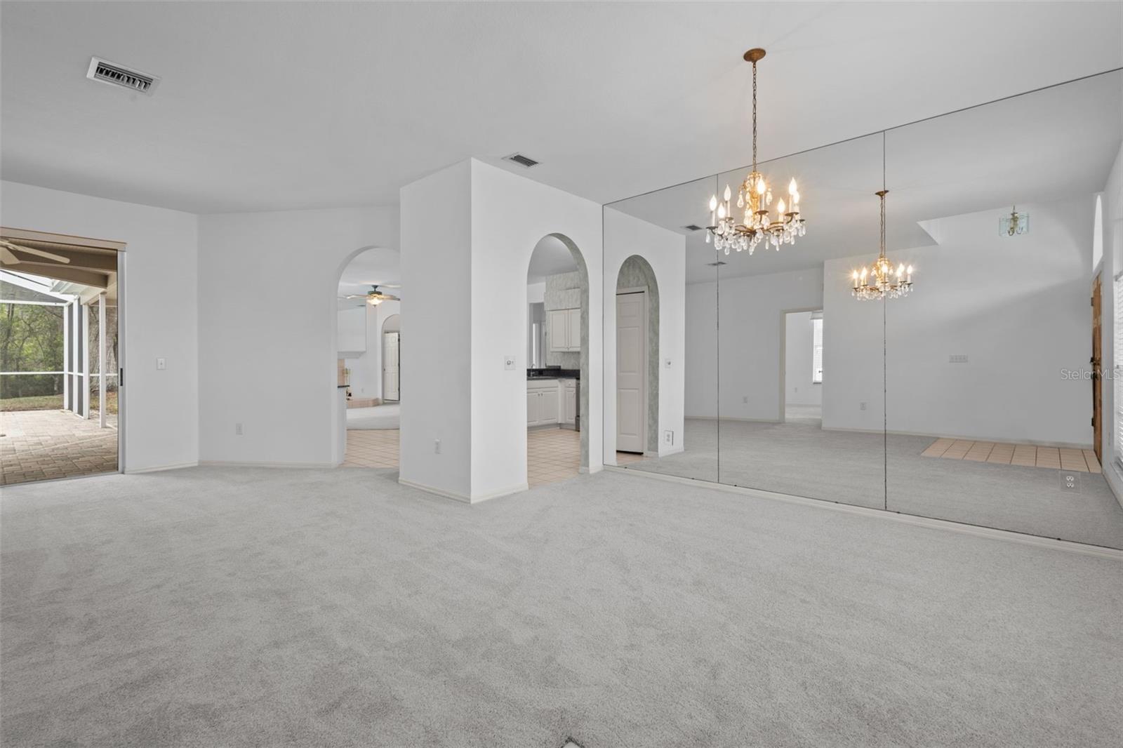 CALUSA TRACE UNIT FIVE PH - Residential