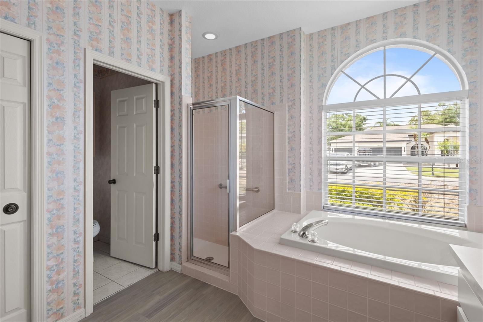 CALUSA TRACE UNIT FIVE PH - Residential