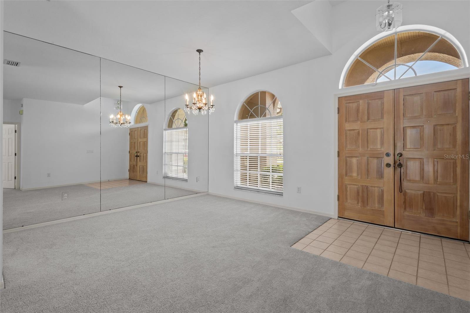 CALUSA TRACE UNIT FIVE PH - Residential