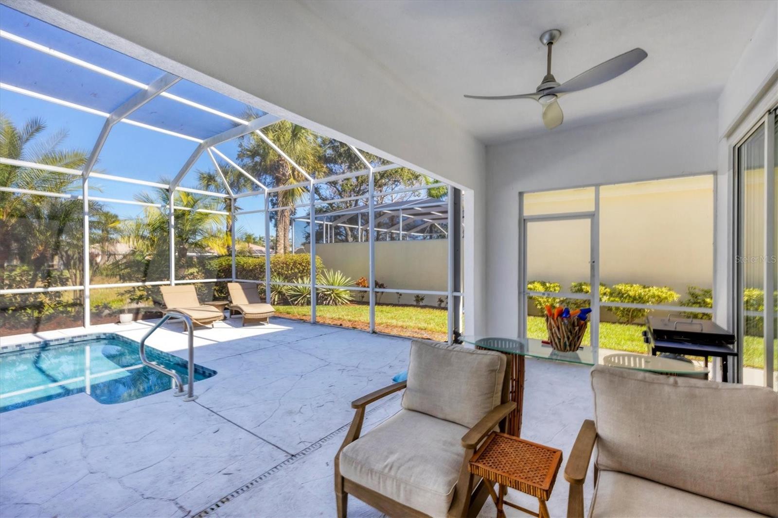 VILLAGEWALK - Residential