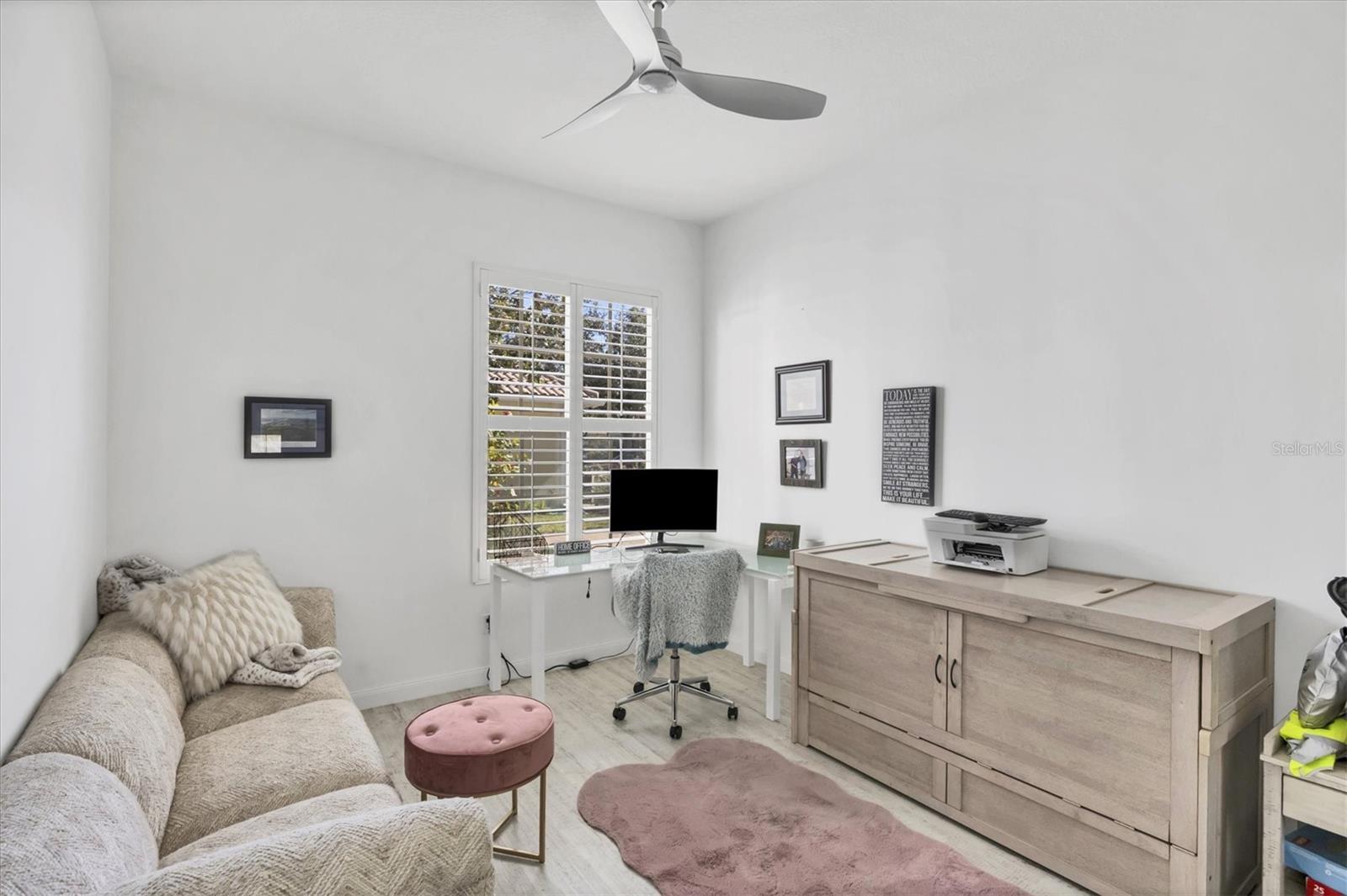 VILLAGEWALK - Residential