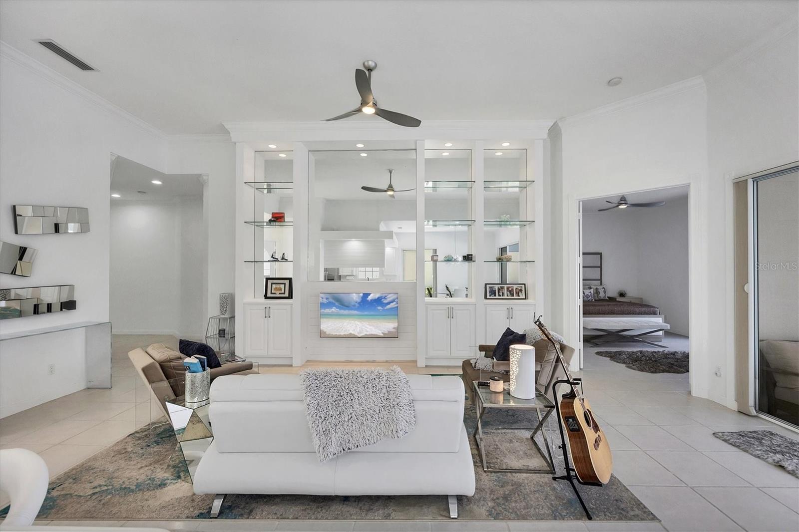 VILLAGEWALK - Residential