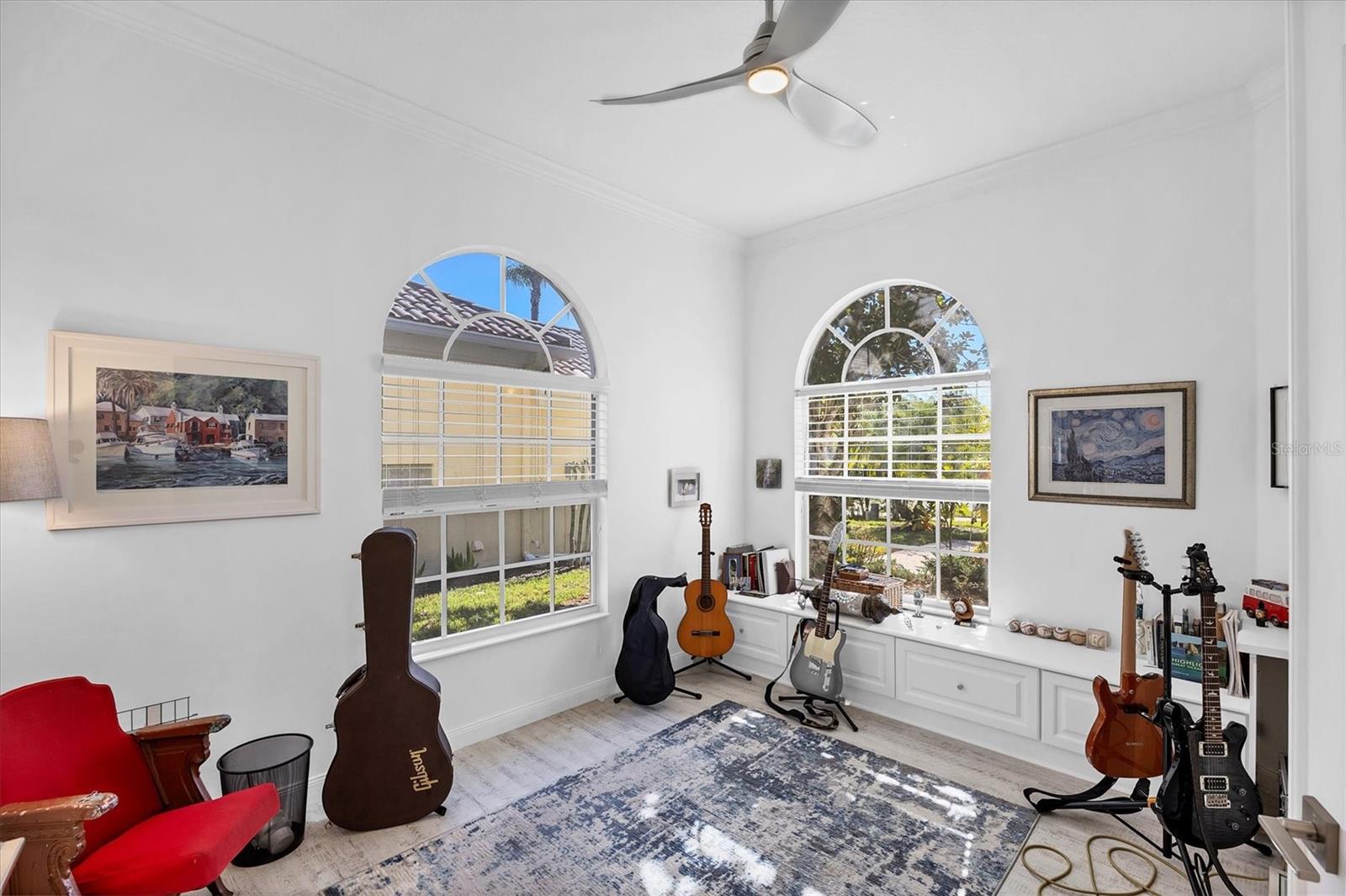 VILLAGEWALK - Residential