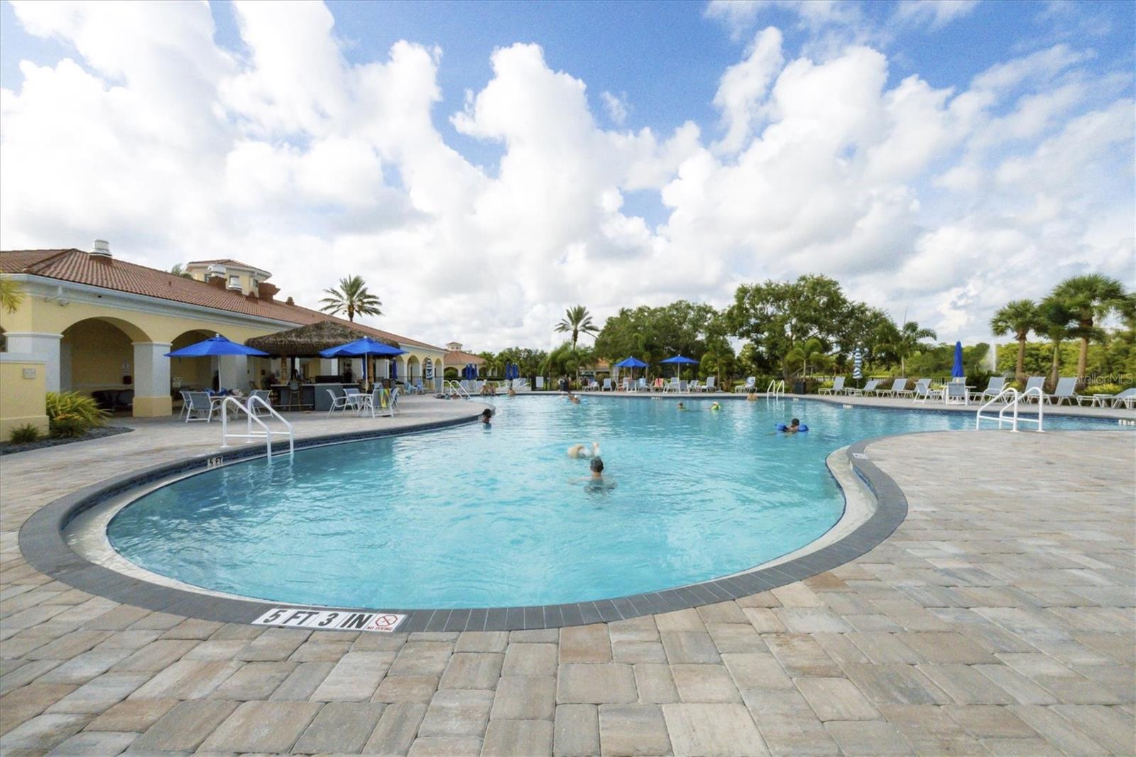 VILLAGEWALK - Residential