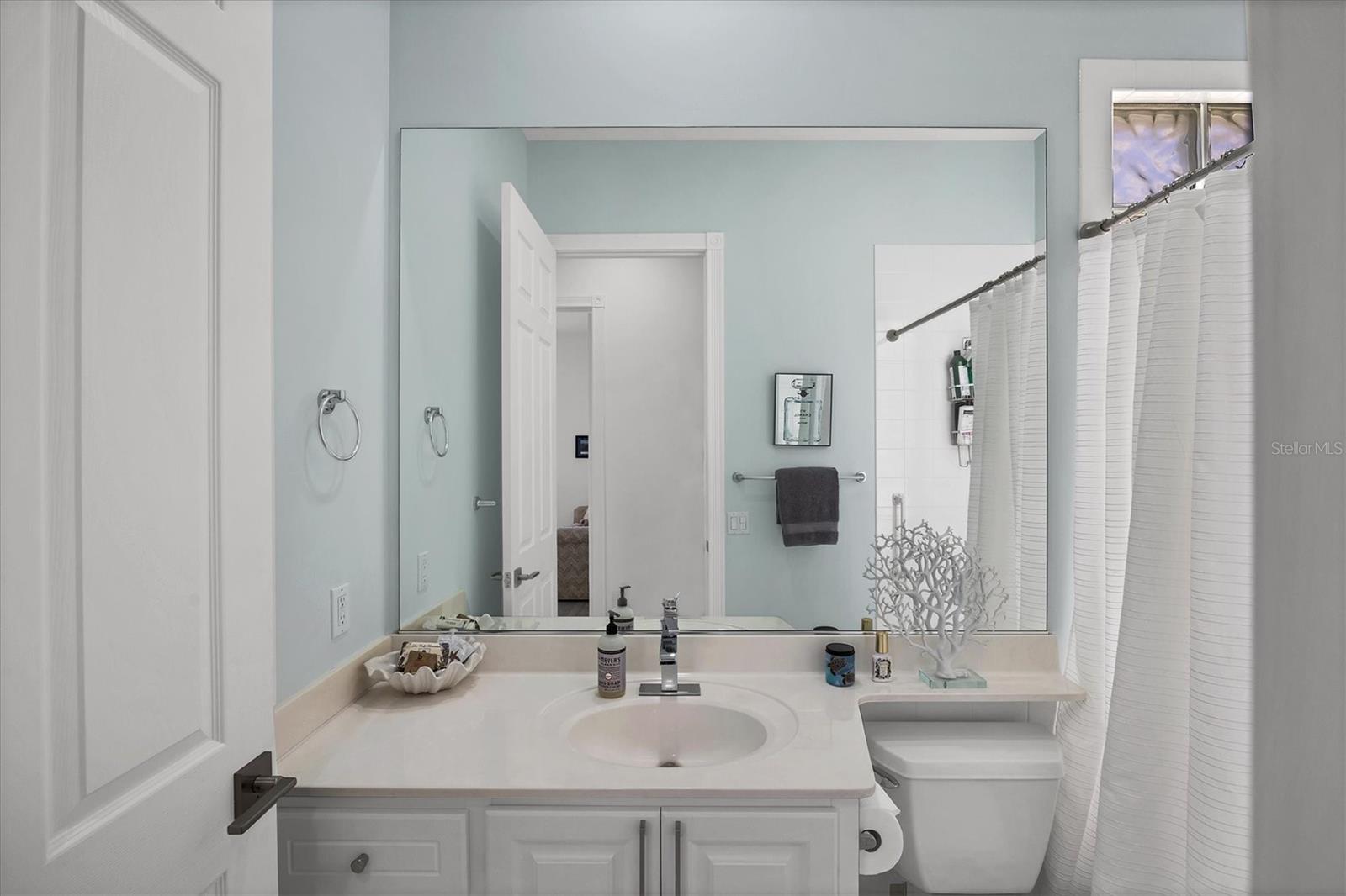 VILLAGEWALK - Residential