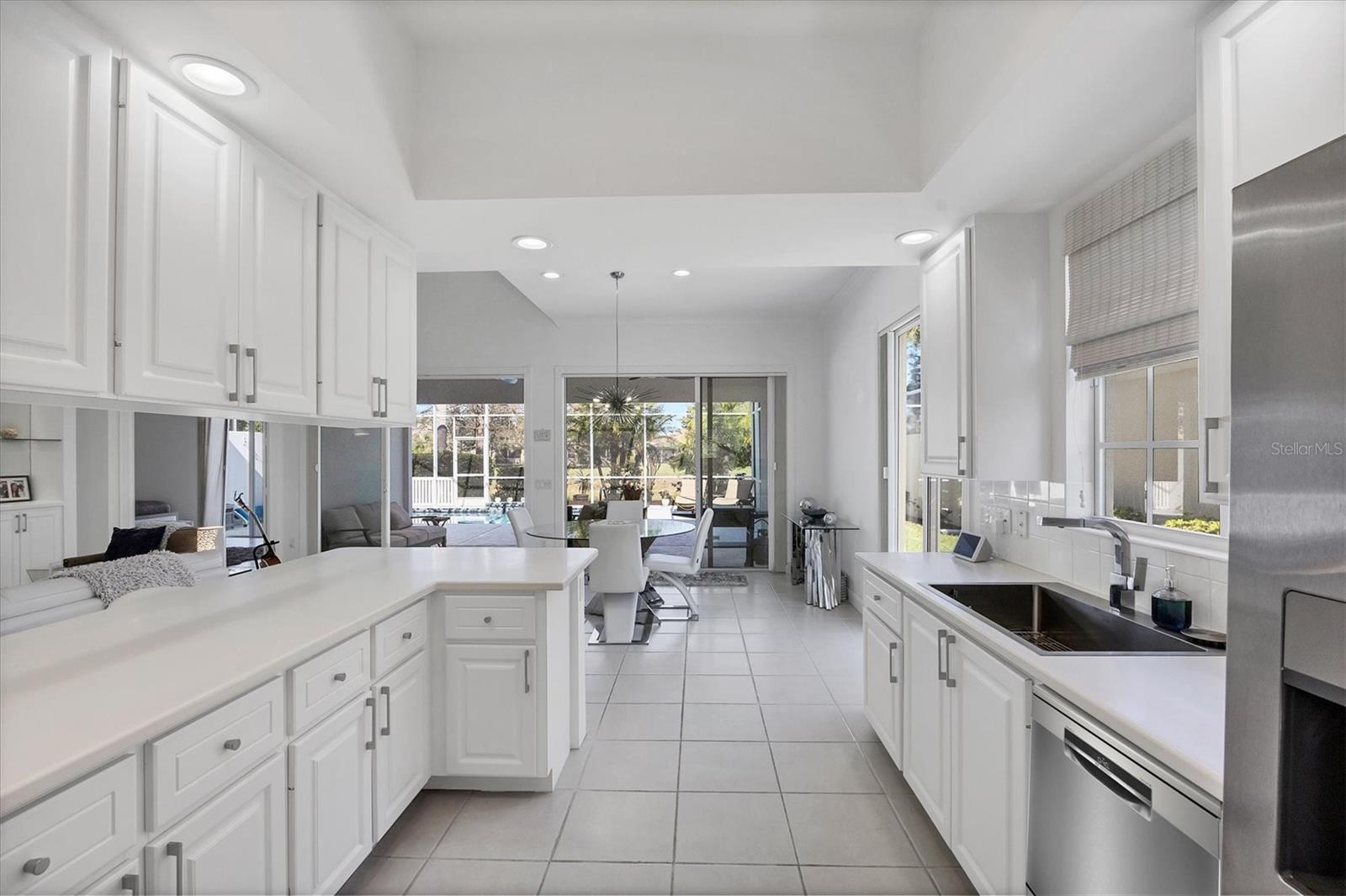 VILLAGEWALK - Residential