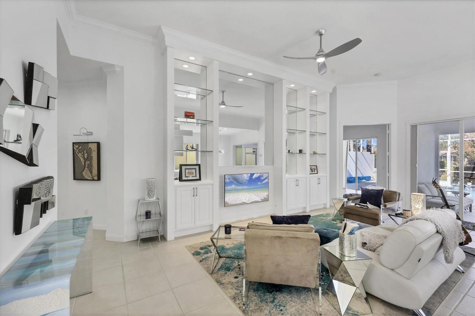 VILLAGEWALK - Residential