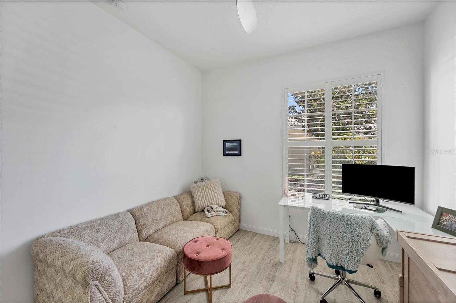 VILLAGEWALK - Residential