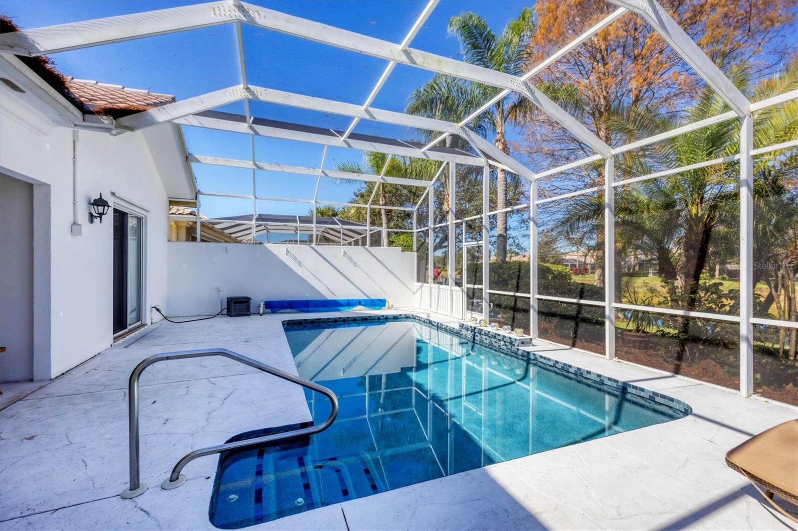 VILLAGEWALK - Residential