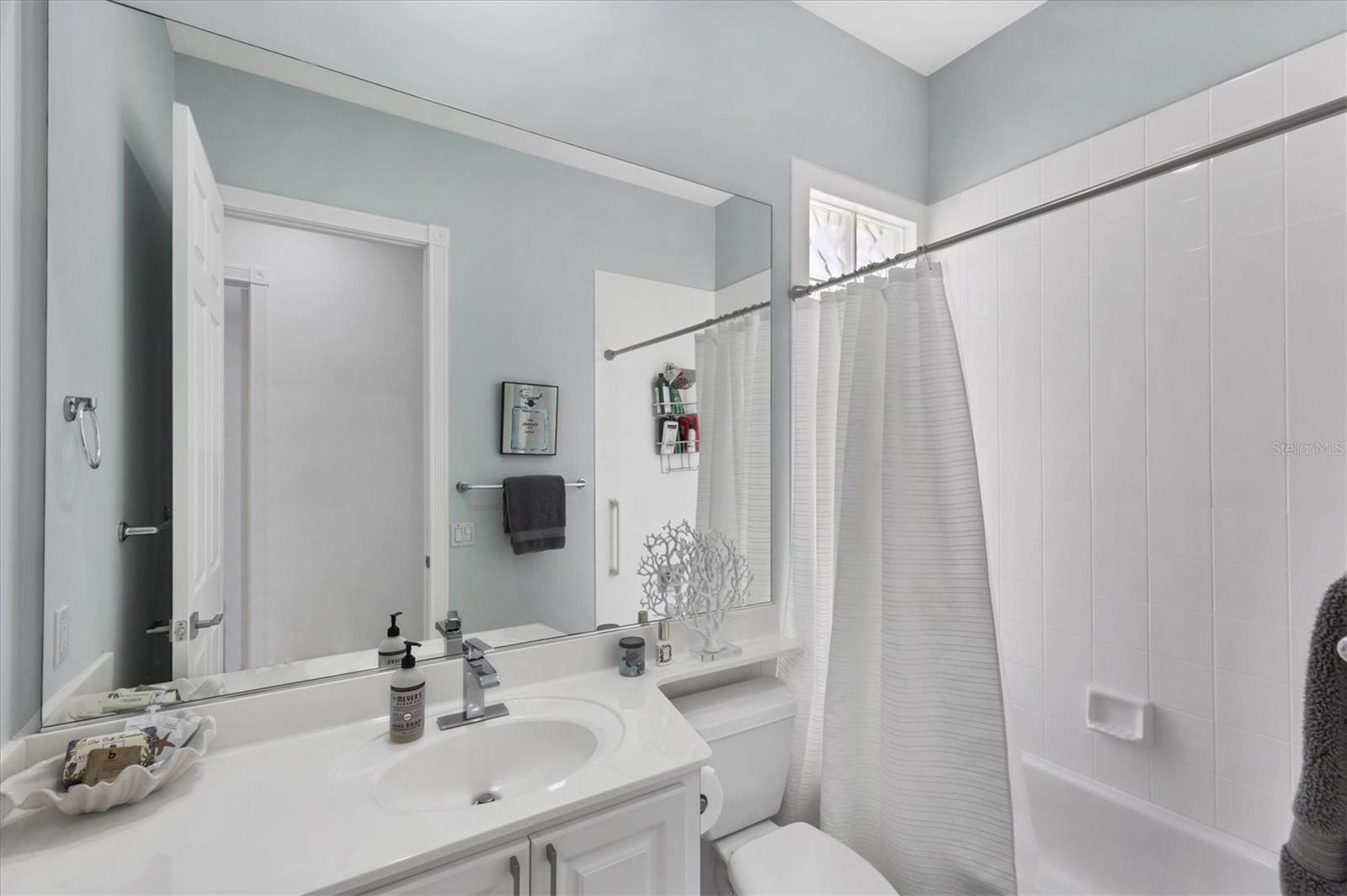 VILLAGEWALK - Residential