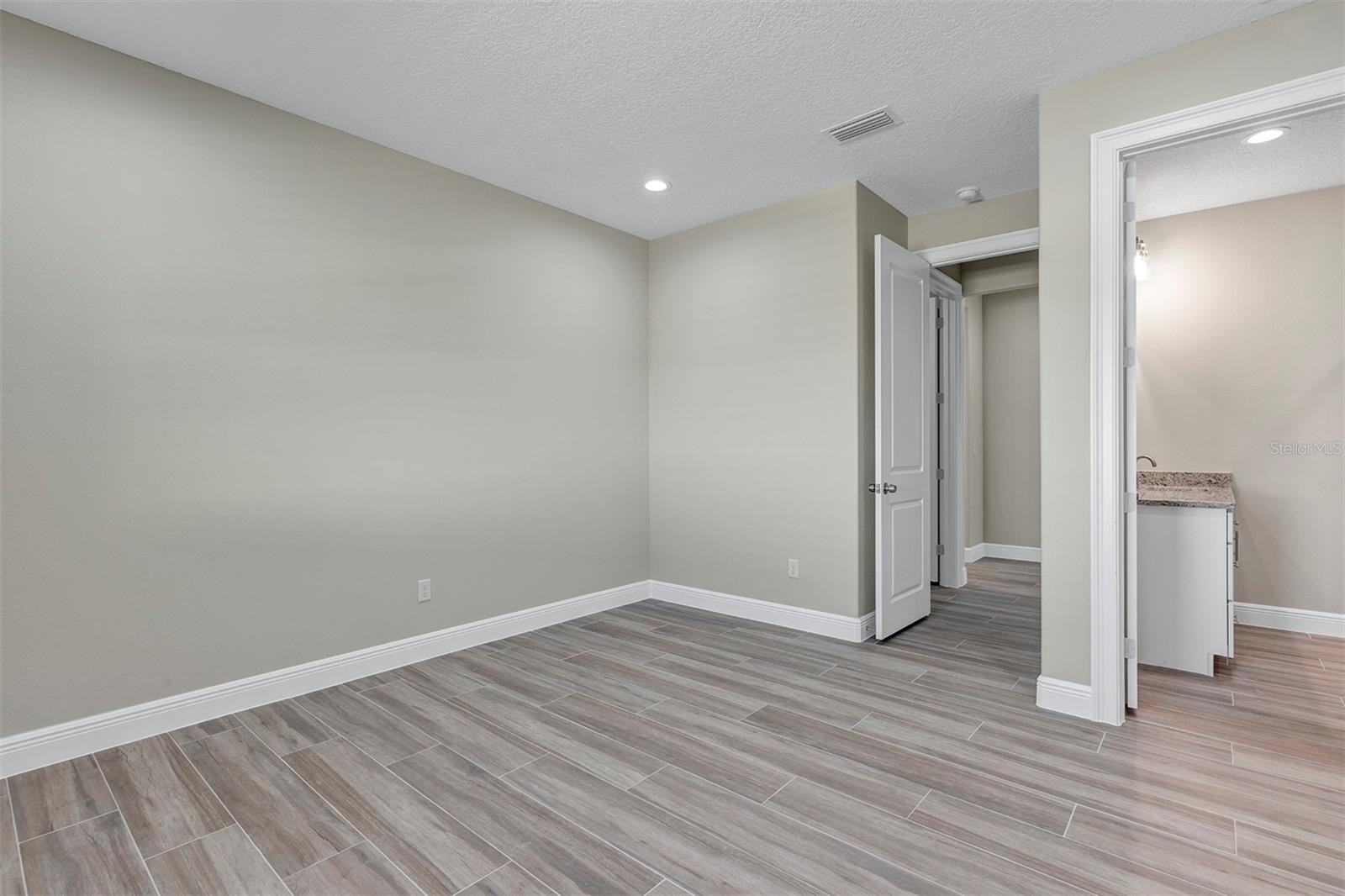 BELLEVIEW HEIGHTS ESTATE - Residential