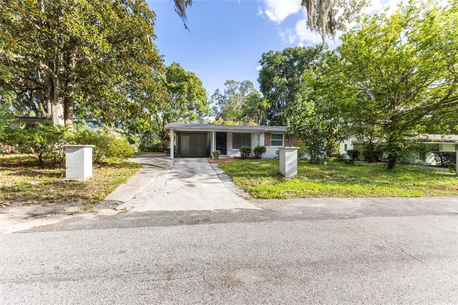 929 SE 9TH PLACE