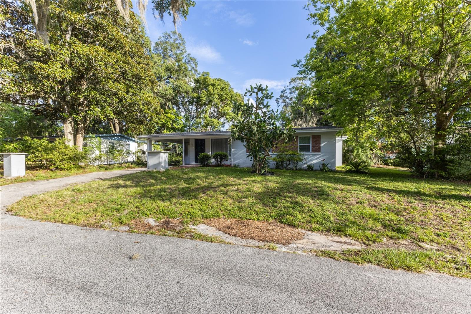 929 SE 9TH PLACE