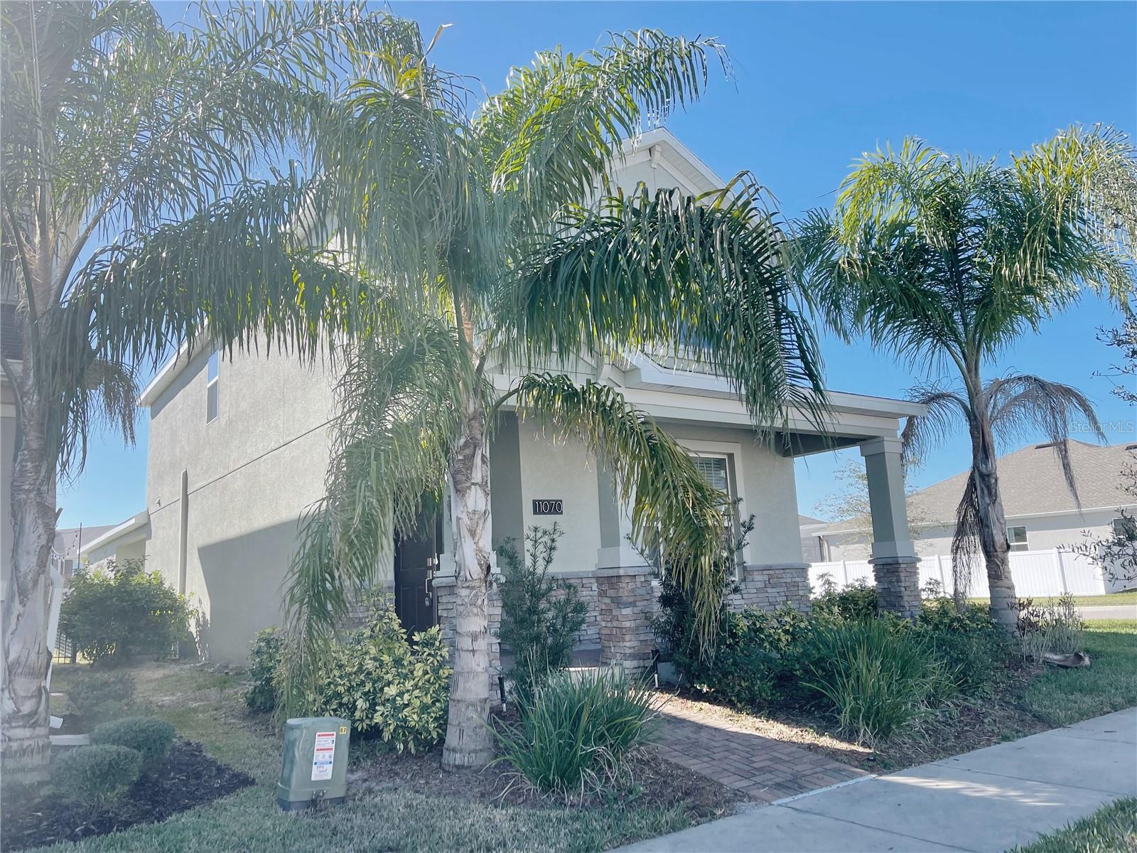 11070 LONGLEAF WOODS DRIVE