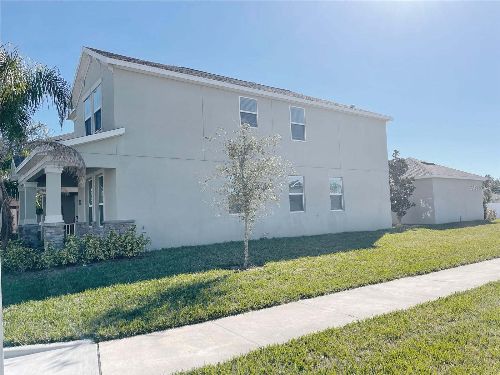 11070 LONGLEAF WOODS DRIVE