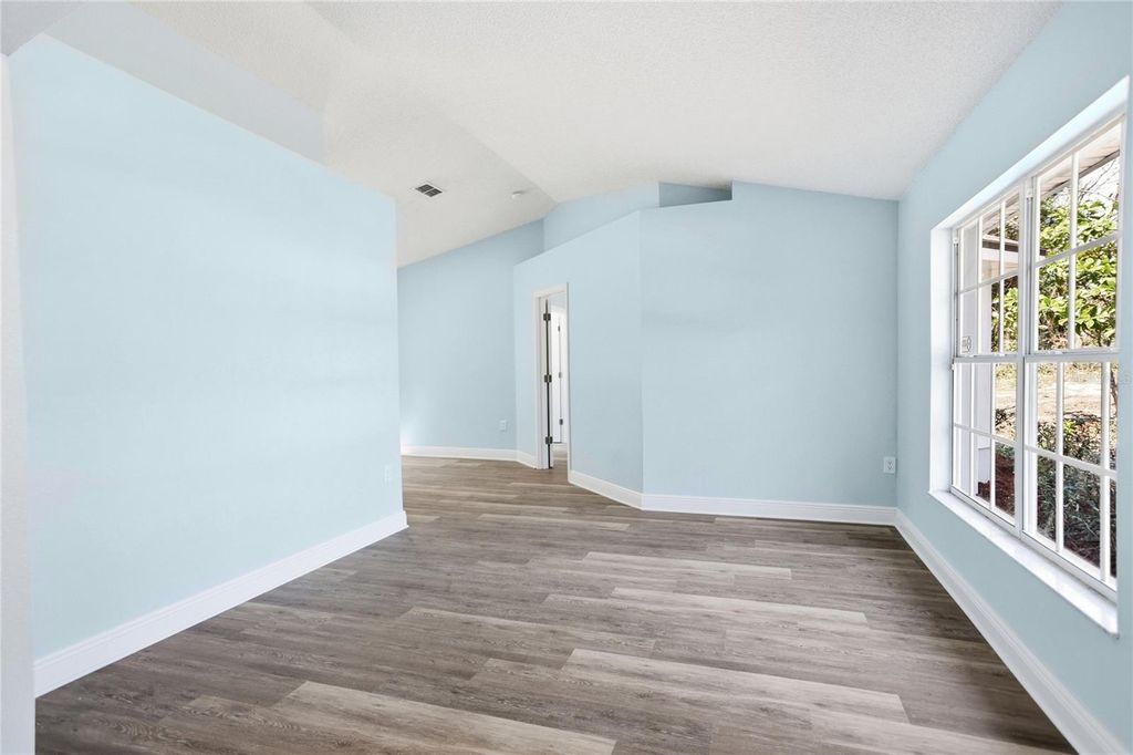 Photo of 624 W Euclid Avenue, Deland, FL 32720 (MLS # O6390195)