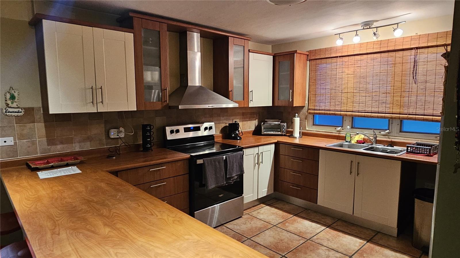 PALMA VISTA COND - Residential