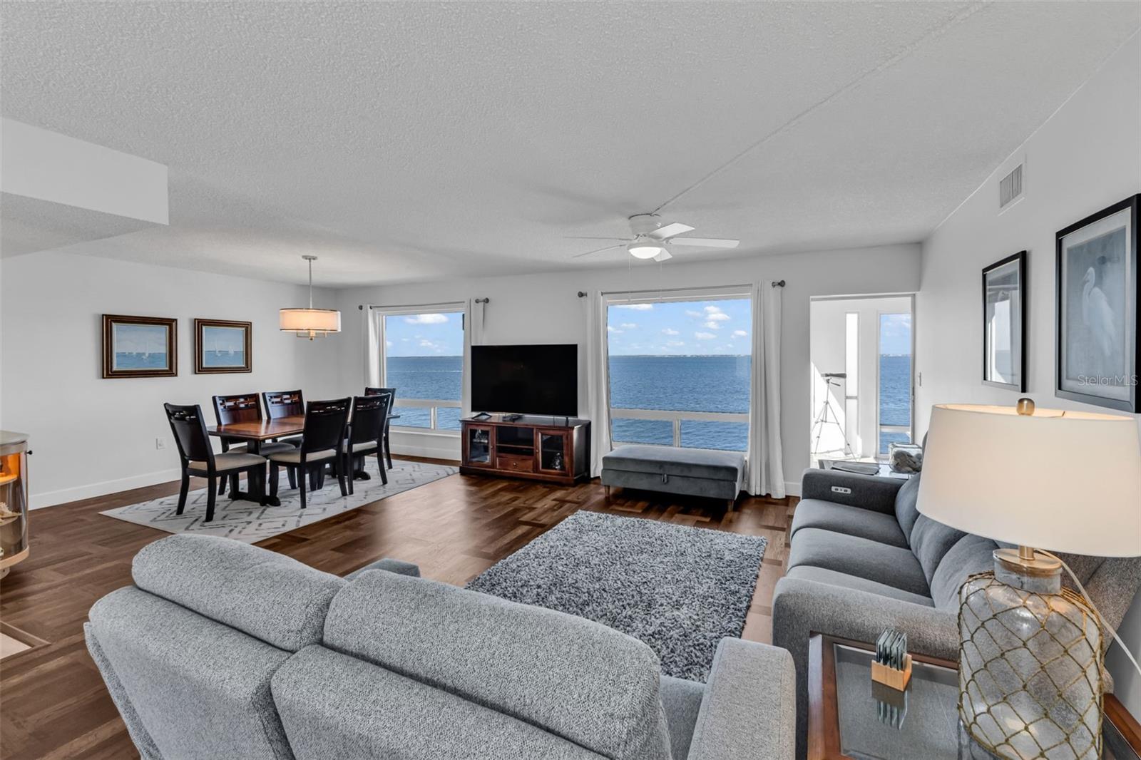 COLONY POINT - Residential