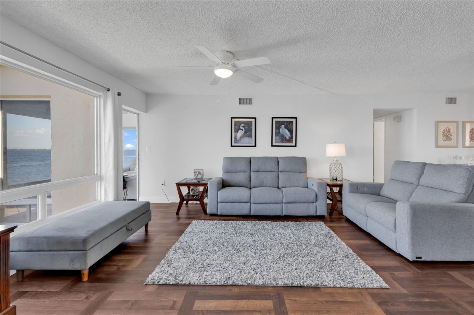 COLONY POINT - Residential