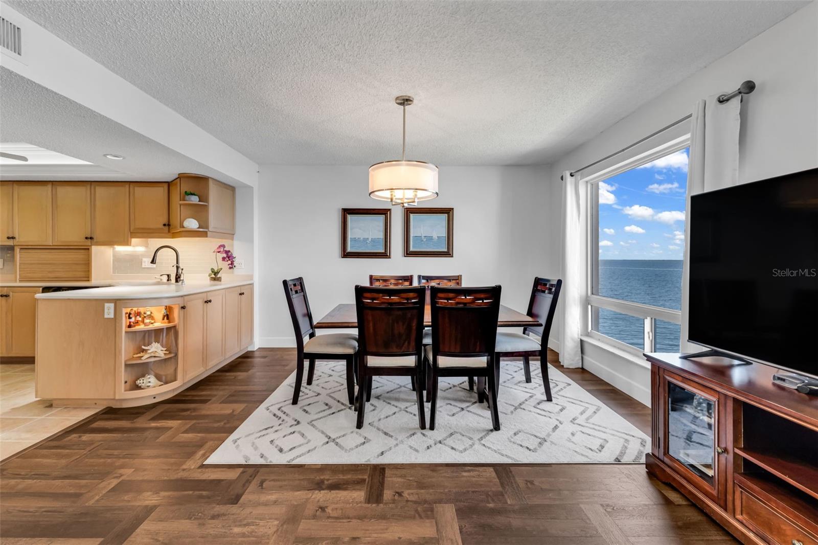 COLONY POINT - Residential