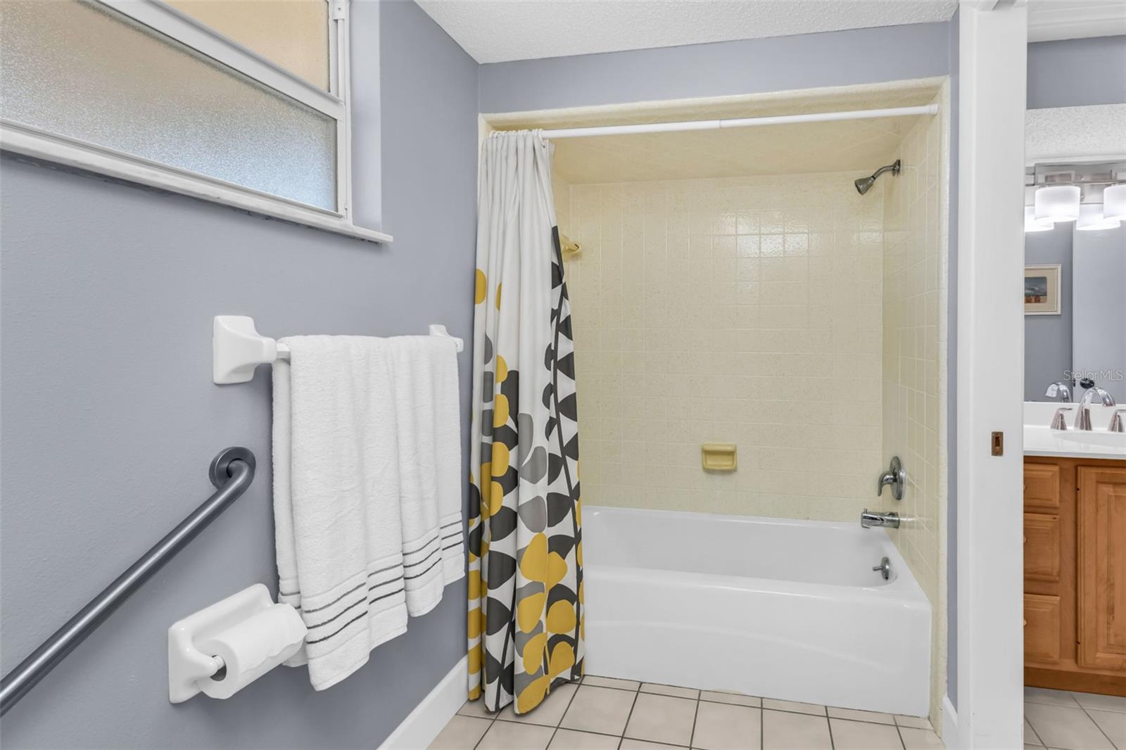 COLONY POINT - Residential