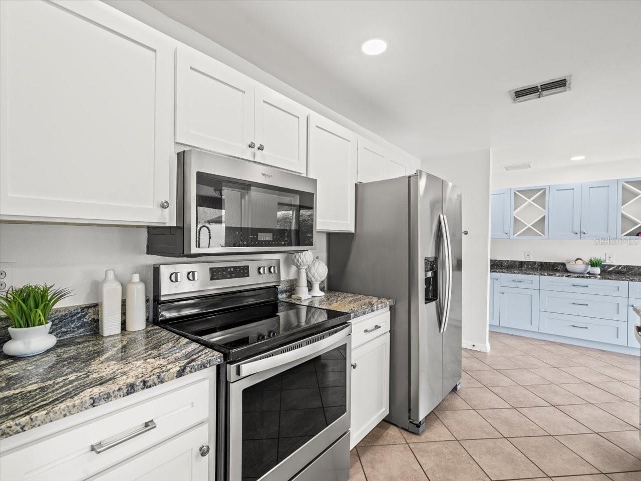 VILLAGE VI OF CARROLLWOOD VILL - Residential