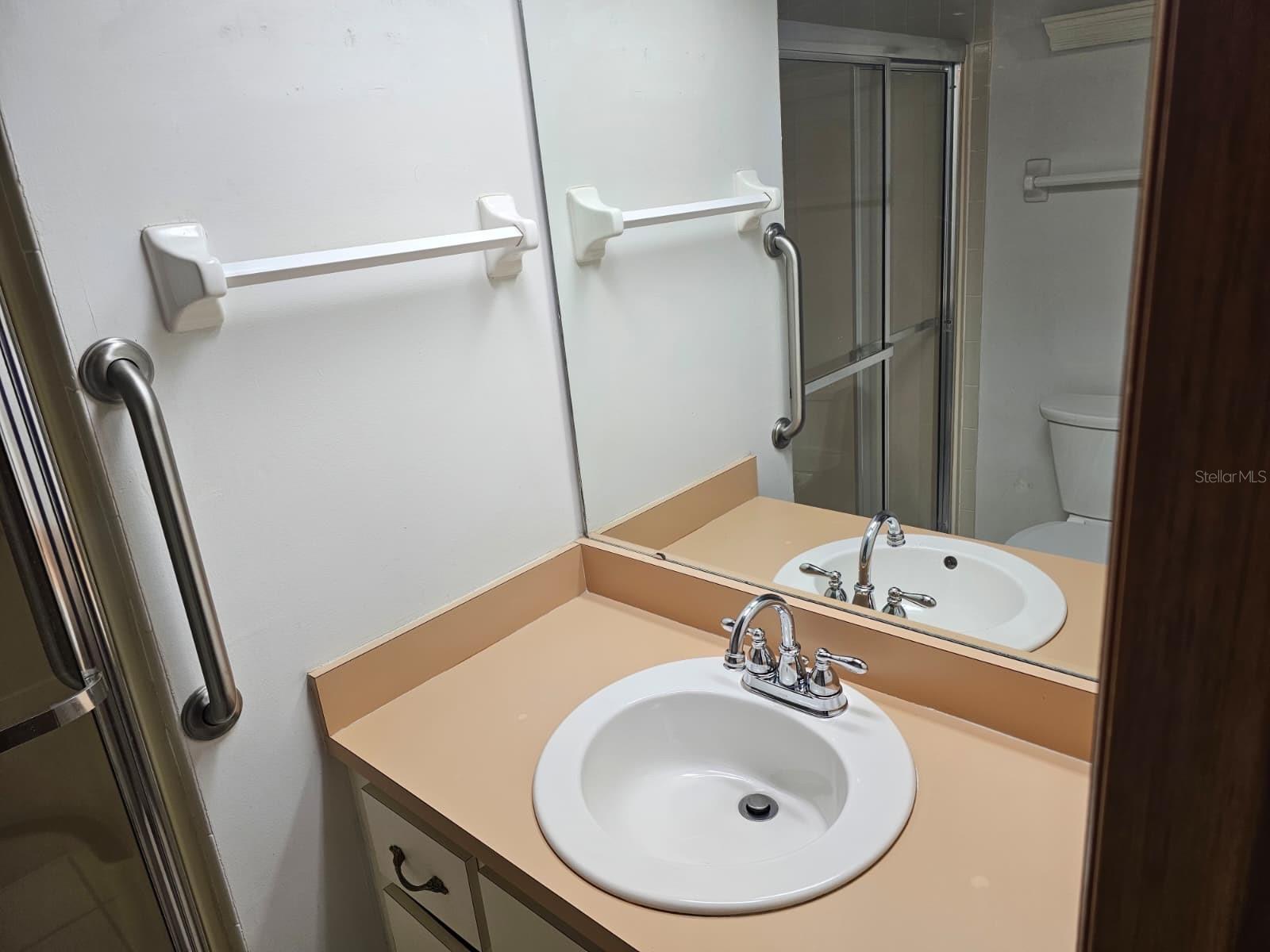 LAKE WEIR GARDENS - Residential