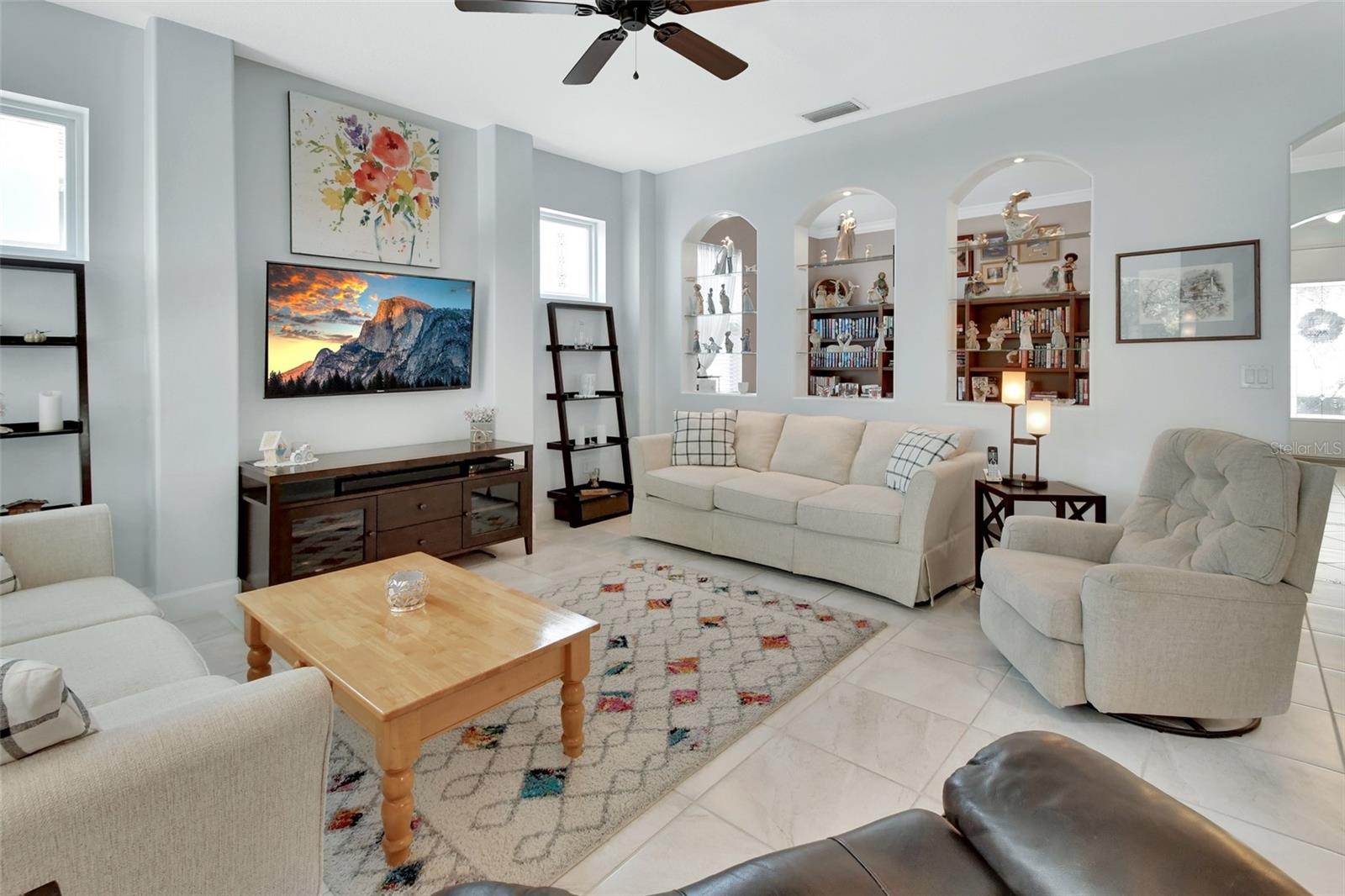 1373 HAZELDENE MANOR