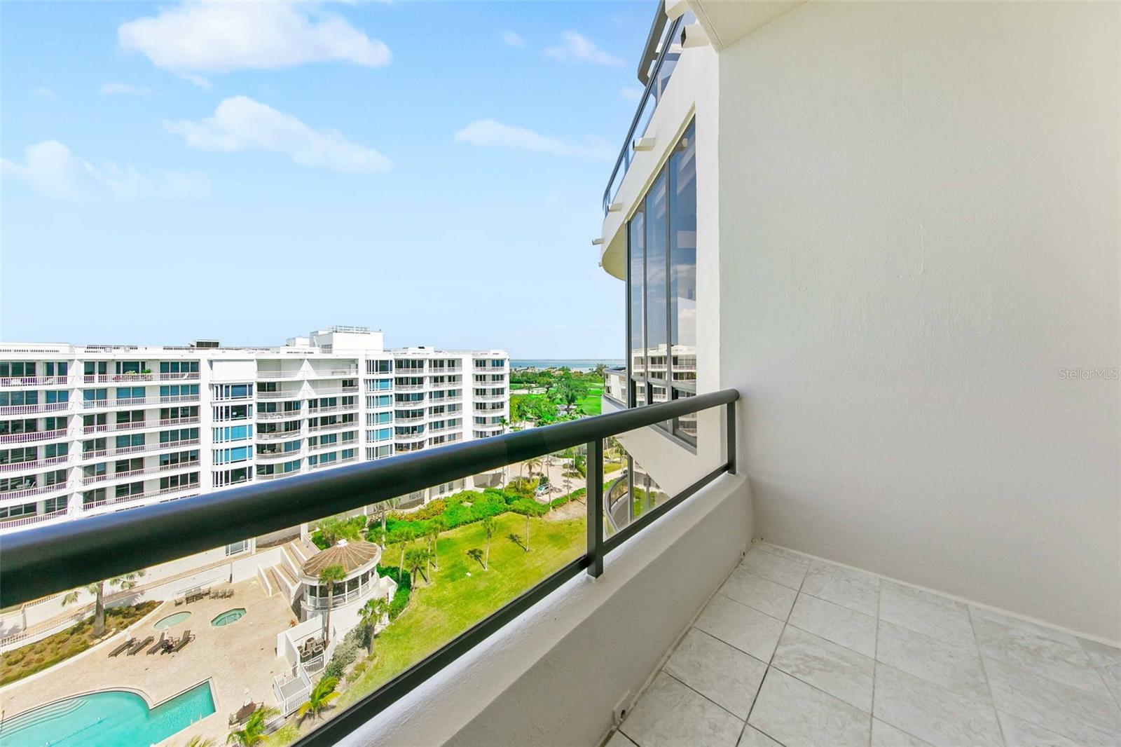 L AMBIANCE AT LONGBOAT KEY CLUB - Residential