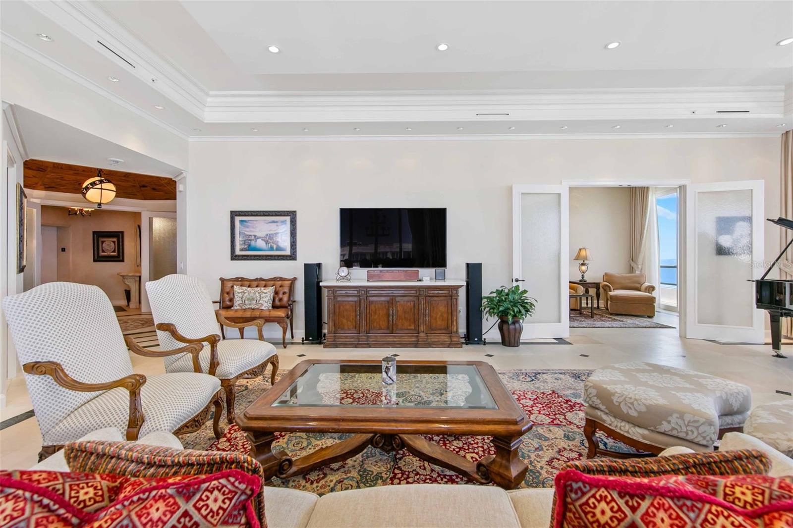 L AMBIANCE AT LONGBOAT KEY CLUB - Residential